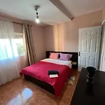 Open Door Τίρανα