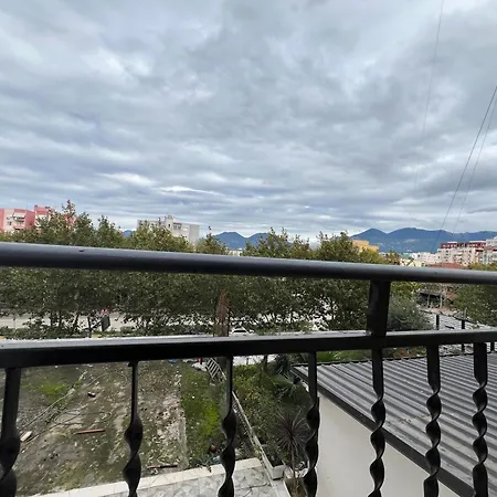 Open Door אכסניה *