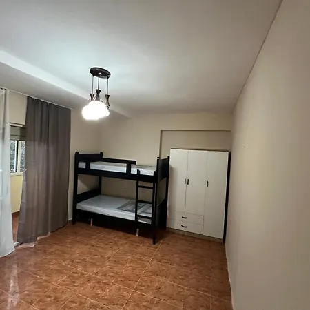 Open Door * טיראנה