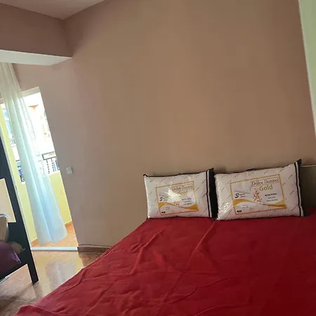 אכסניה Open Door