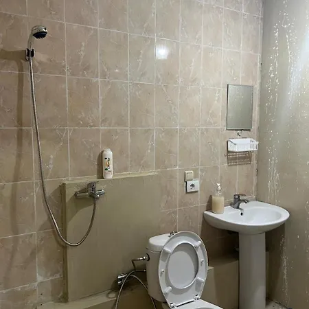 Open Door טיראנה