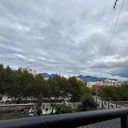 Open Door بيت شباب