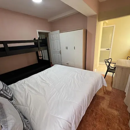 Hostel Open Door