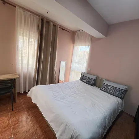 Hostel Open Door