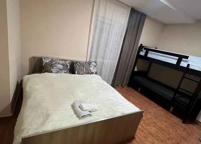 بيت شباب Open Door تيرانا