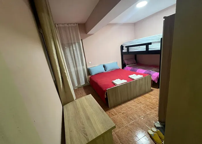 بيت شباب Open Door تيرانا