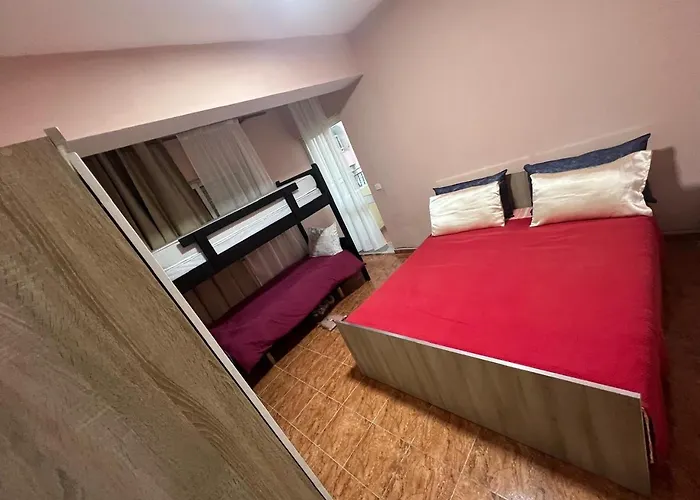 بيت شباب Open Door تيرانا